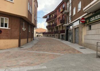 Las calles Selín y La Fuente ya lucen su renovada imagen peatonal y accesible