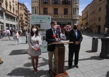 Cuatro soportes en forma de cubo muestran a los salmantinos los cambios provocados por ‘EDUSI TORMES+’