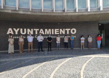 Minuto de silencio por las víctimas de violencia de género