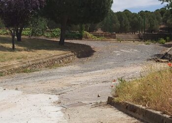 La recuperación de la zona del campo de fútbol inicia la reforestación ambiental del municipio