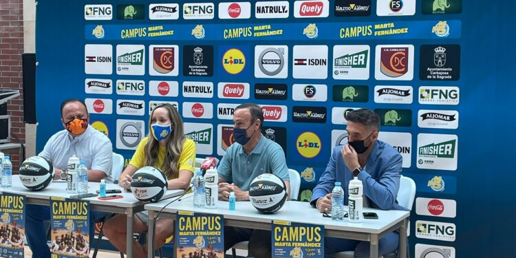 Deporte, responsabilidad y compañerismo se fusionan en el 5º Campus de Baloncesto Marta Fernández