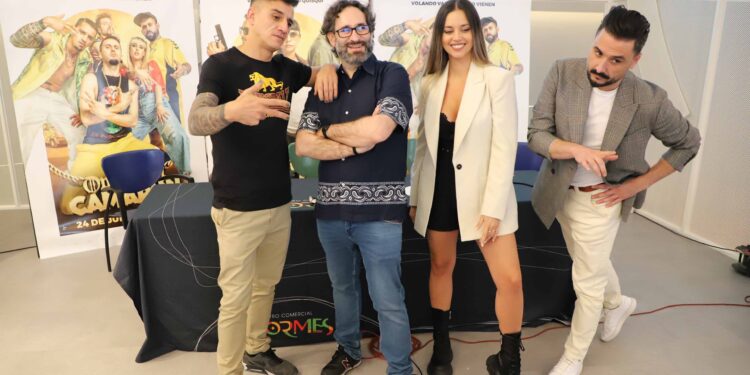 Carlos Therón estrena en Salamanca la comedia ‘Operación Camarón’