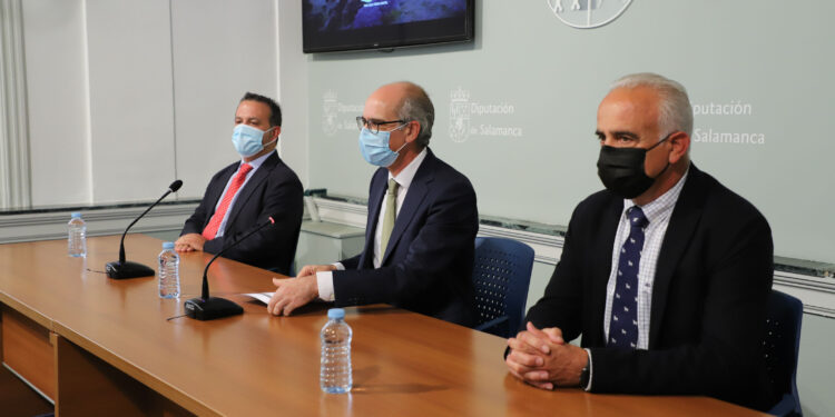 Toro bravo, dehesa y tauromaquia, ejes del proyecto turístico de Diputación