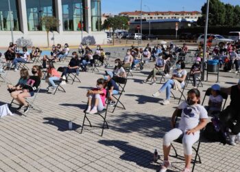 Espectáculo circense y música dan el pistoletazo de salida a las celebraciones del Santísimo
