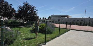 Renovación del vallado perimetral de la zona deportiva de Las Nieves