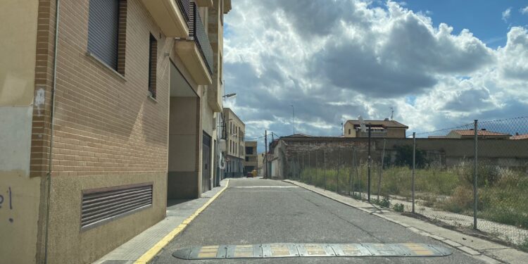 Las obras de la calle Larga obligan a reordenar el tráfico en el centro del municipio durante los próximos cuatro meses