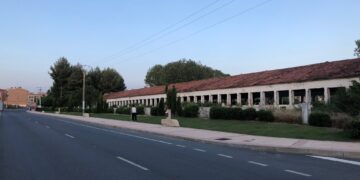 Comienzan los contactos para la cesión del terreno de la antigua granja de gallinas para crear un corredor verde