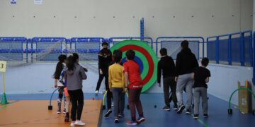 El Consistorio activa el protocolo Covid por el positivo de un monitor