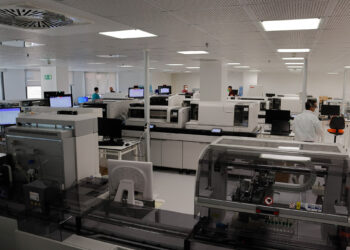 El nuevo Hospital de Salamanca arranca los servicios de Laboratorio Unificado y la Central de Esterilización