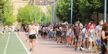 Respuesta masiva de los jóvenes al cribado masivo en Salamanca