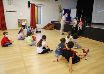 Convocadas las ayudas de 75 euros para libros y material escolar destinadas a los niños empadronados en el municipio