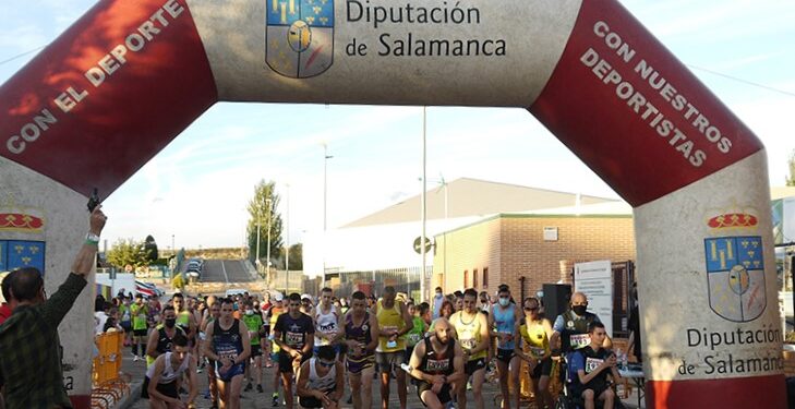 Alejandro Diego y Silvia Vicente lideran la VII Carrera Popular de Carbajosa a favor de Aspace