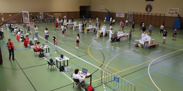 Salamanca recibirá esta semana 12.010 dosis de la vacuna contra la Covid