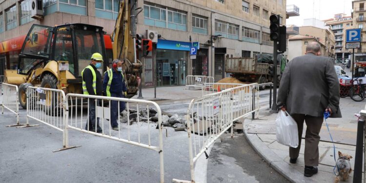 Salamanca invierte 173.000 € para renovar la red de abastecimiento de 6 calles del barrio San José