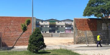 El PSOE exige al alcalde que aclare cuánto va a costar el acondicionamiento del recinto privado que acogerá los conciertos ‘de pago’ de las fiestas