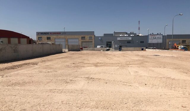 Comienza el acondicionamiento del nuevo parking público en el polígono con capacidad para 90 plazas