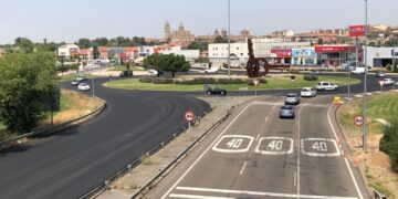 Abierta al tráfico la rotonda de Las Llaves de acceso a la A-50 a falta de la señalización viaria