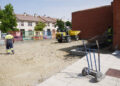 La remodelación del patio de Infantil del colegio Pablo Picasso permitirá ampliar la zona de juegos para los más pequeños