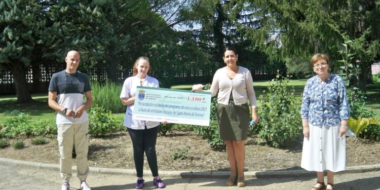 El centro Ave María recibe la recaudación de los conciertos solidarios