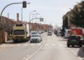 La incorporación de cinco nuevos trabajadores refuerza la limpieza viaria del municipio y las urbanizaciones