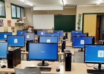 El Aula de Informática de Carbajosa acoge la prueba para obtener el certificado de competencias digitales