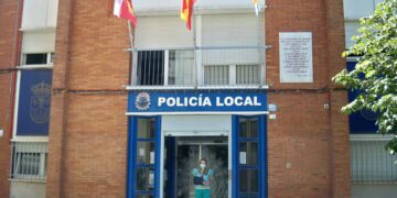 Concluyen los trabajos de impermeabilización y refuerzo de la cubierta de la sede de la Policía Local
