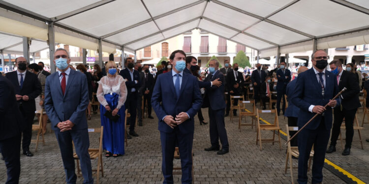 Fernández Mañueco recuerda que la Sanidad es una prioridad para su Gobierno