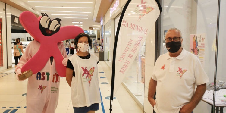 El Centro Comercial El Tormes acoge la exposición de dibujos y talleres creativos para niños sobre el Síndrome de Turner