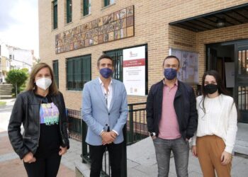 El programa de actividades culturales, educativas y deportivas del nuevo curso oferta más de una treintena de propuestas