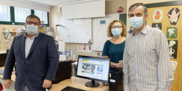 Acuerdo entre Ayuntamiento y Ministerio de Educación para impartir el programa formativo Aula Mentor a los vecinos con más de 200 cursos