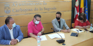 El equipo local de baloncesto participante en la liga LEB Plata promocionará la marca ‘Carbajosa Empresarial’ esta temporada