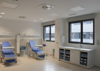 La Junta inyectará 344.000 euros para equipar los laboratorios del Hospital Universitario