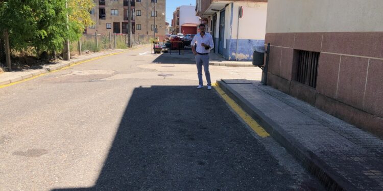 El Ayuntamiento libera 1,3 millones para obras de urbanización y mejora de calles en el casco urbano y en Las Canteras, Los Páramos y Los Almendros