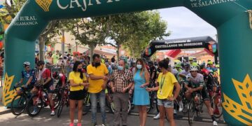 Arranca la 49 edición de la Vuelta Ciclista a Salamanca