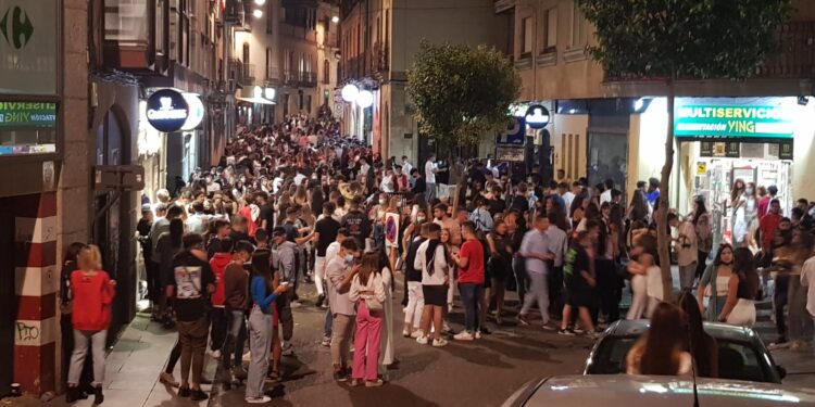 Las calles del centro de la ciudad, abarrotadas de personas