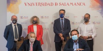 La Usal y el Club Baloncesto Perfumerías se unen para la promoción del baloncesto