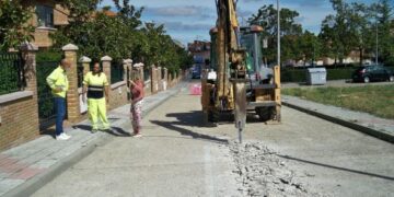 La renovación de más de 180 metros de tuberías en la calle Zurbarán evitará las averías en este tramo de la red de abastecimiento