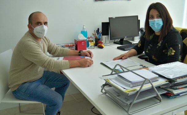 La colaboración con los hosteleros del municipio y las clases de cocina específicas refuerzan la atención al colectivo celíaco