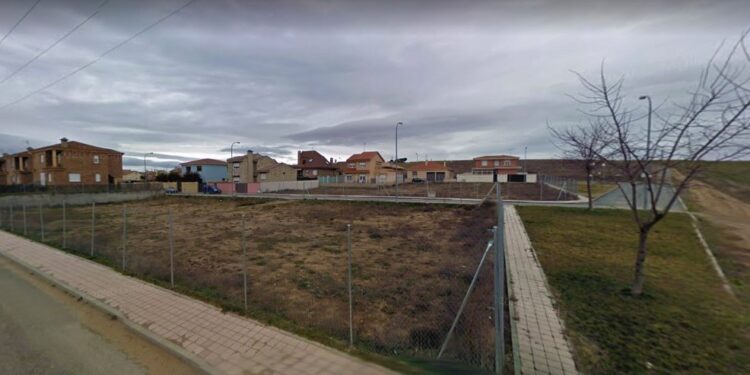 El Ayuntamiento ya tiene la valoración de las ocho parcelas en Los Páramos y Anantapur para iniciar la enajenación y adjudicarlas antes de final de año