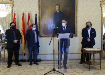 Salamanca otorga a los poetas Nuno Júdice y Harold Alva el título de ‘Huésped Distinguido’