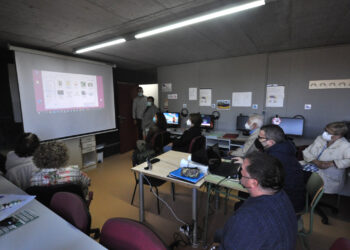 El Ayuntamiento y la Junta colaboran para desarrollar el curso de Educación de Personas Adultas