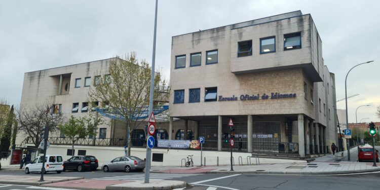 La Escuela Oficial de Idiomas publicará próximamente el listado de plazas vacantes