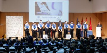 ‘Entrega de alas’ en la graduación de los pilotos de Adventia