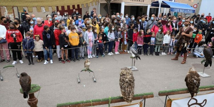 Animación y buena respuesta del público en el estreno del Mercado Medieval
