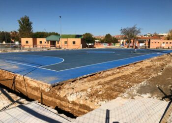 Arrancan las obras para cubrir la pista multideporte y así contar con un segundo pabellón