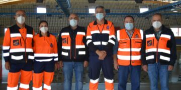 El alcalde agradece el apoyo de la agrupación local de Protección Civil en la campaña de vacunación masiva con 111 días de servicio en el Multiusos