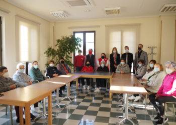 Vuelven los ‘Paseos Saludables’ con Cruz Roja para mantener a los vecinos sanos y en forma