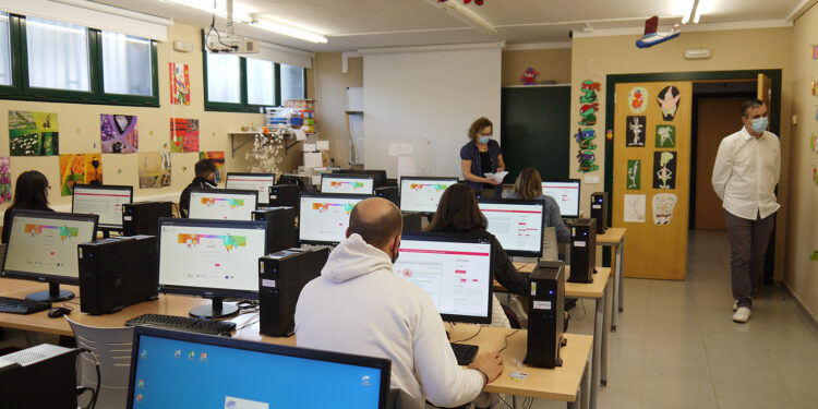 Examen para conocer los conocimientos digitales y las habilidades en el uso de las tecnologías