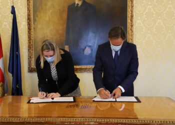 La aportación de la Junta para facilitar la accesibilidad física y cognitiva en los edificios municipales supera los 636.000 euros