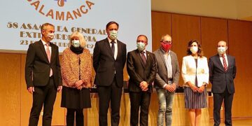 Diputación, Ayuntamiento y USAL reciben las Medallas de Honor de la Hermandad de Donantes de Sangre de Salamanca